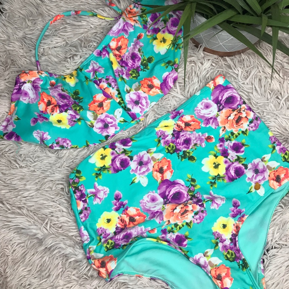 Forever21 - Picture 2 of 2